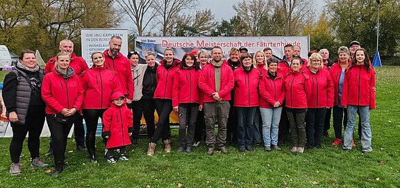 Teamfoto Meisterschaft der Fährtenhunde